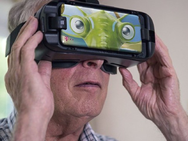 Virtuális valósággal kezelik az időskori elbutulást egy brit kísérletben