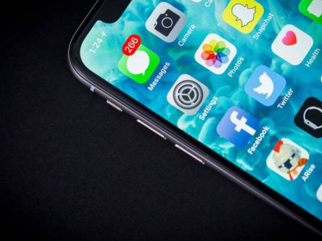 Márciusban is az iPhone X volt a király