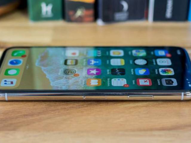 Így kerüld el, hogy beégjen az iPhone X-ed OLED-kijelzője