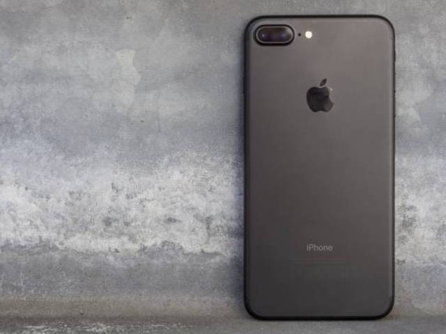 Pénzvisszatérítést fontolgat az Apple