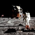 1,8 millió dollárért keltek el a Holdra szállás elveszettnek hitt, eredeti felvételei