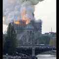 Leégett a párizsi Notre Dame.