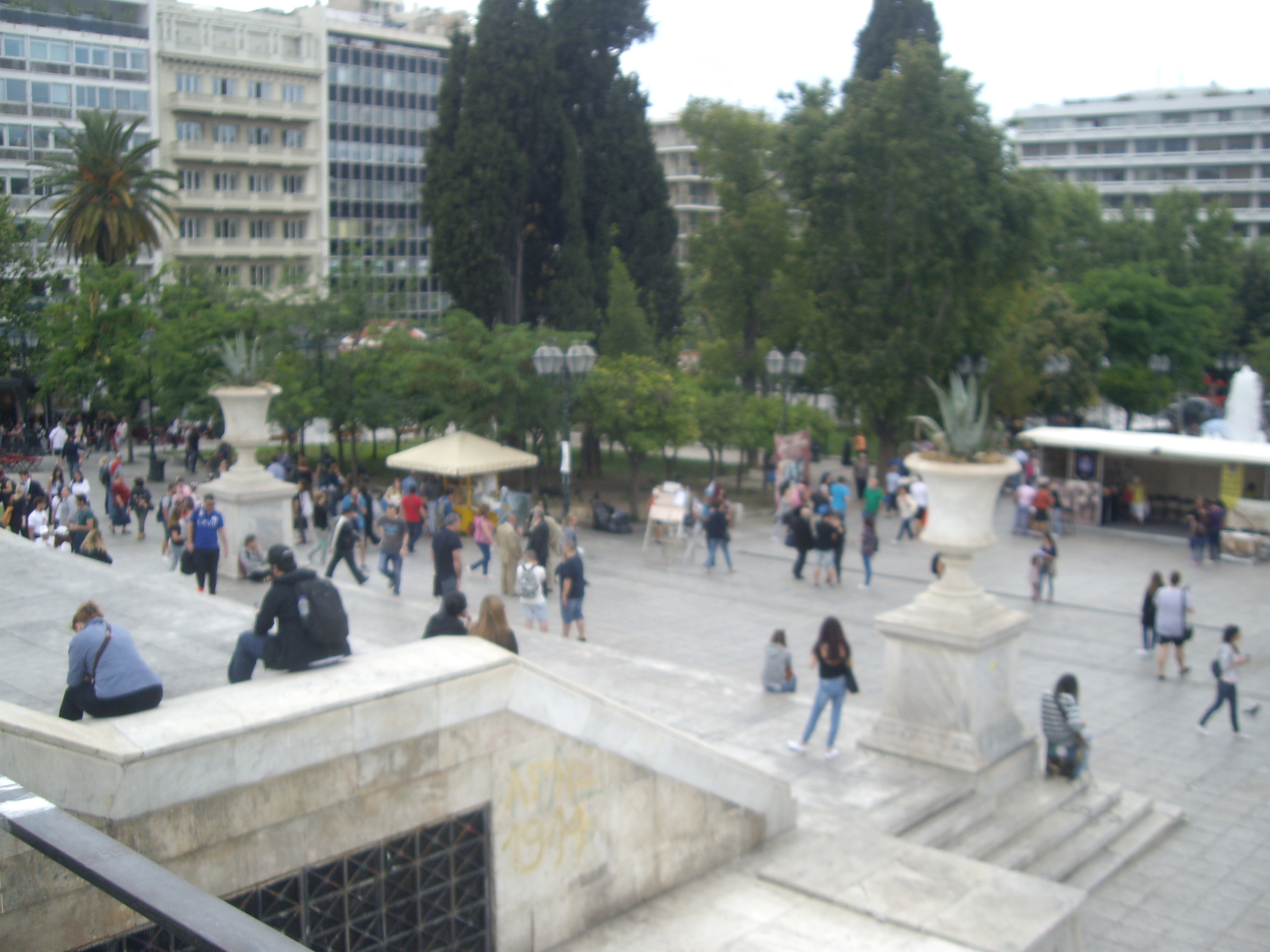 Szokásos nyüzsgés a Syntagma téren