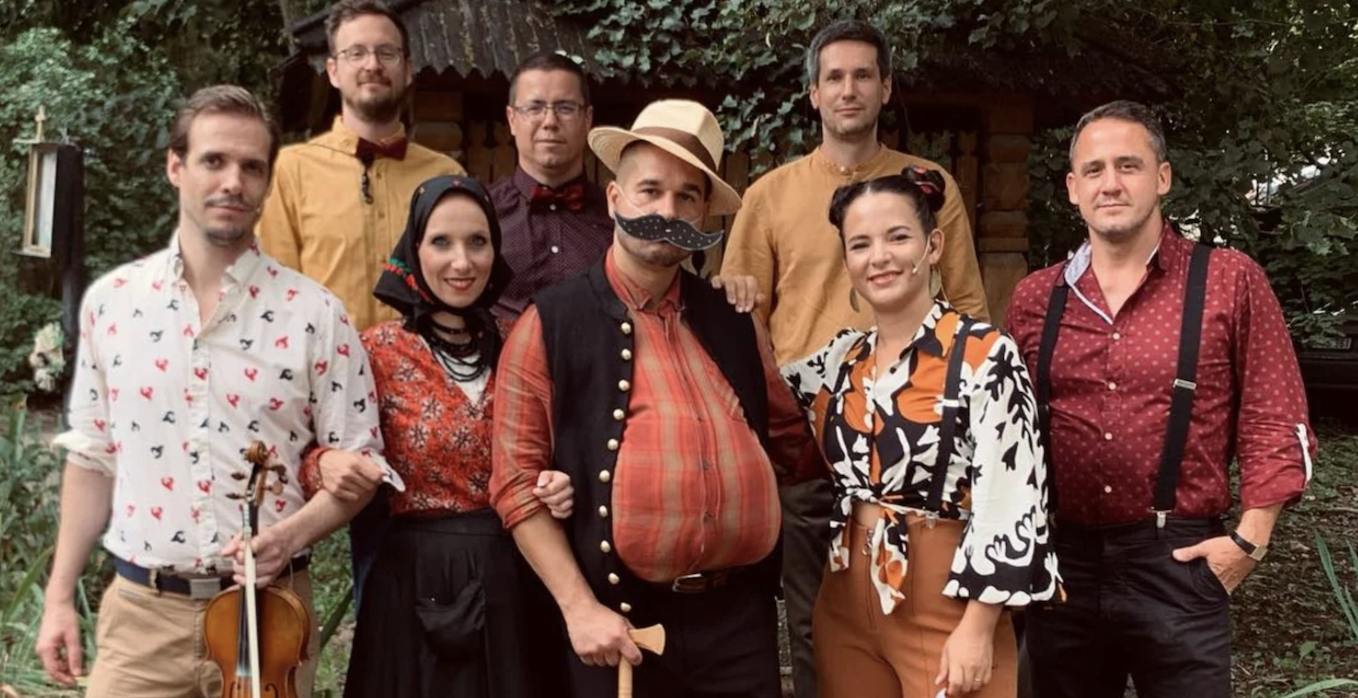 Rókatánc a Duna-parton