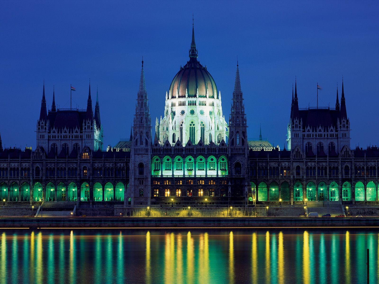 Parliament_Building_Budapest_Hungary.jpg