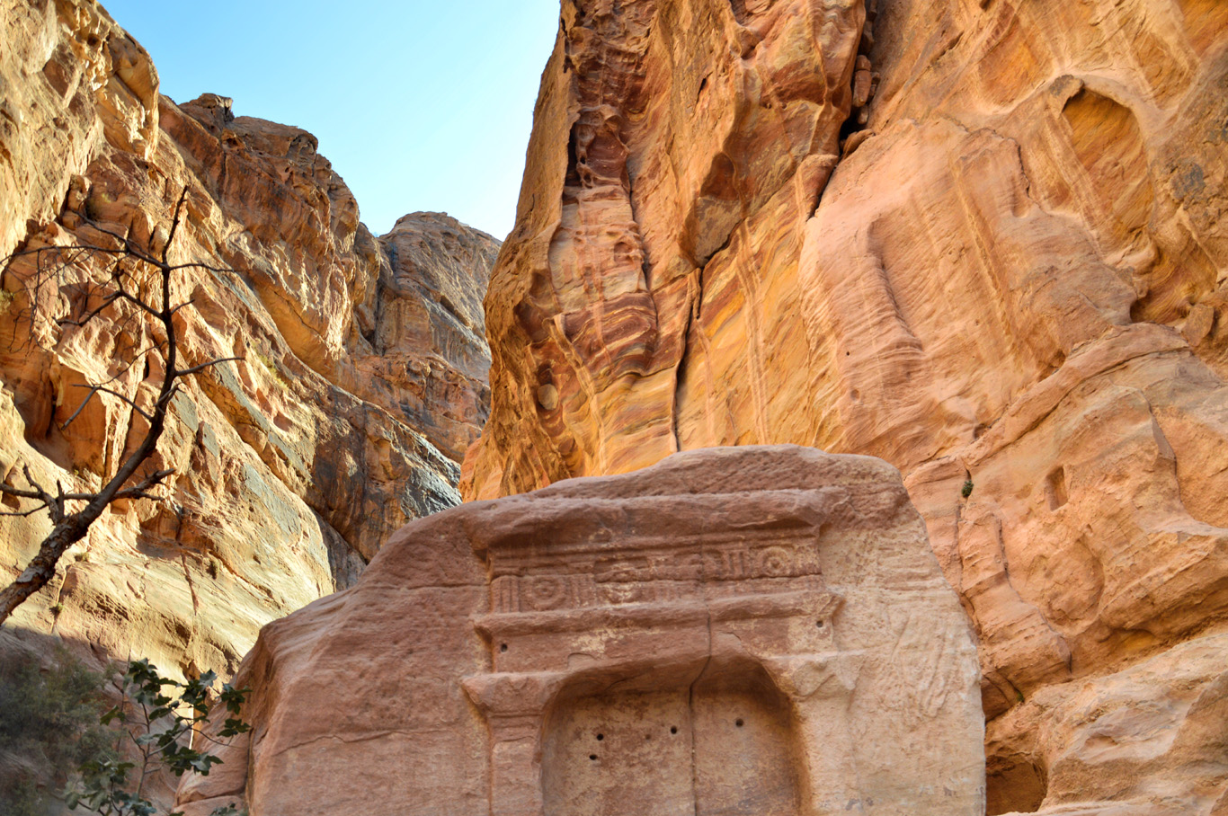 petra_entrance.jpg