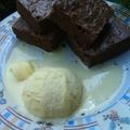 Forró csokis Brownie vanília fagyival..:D