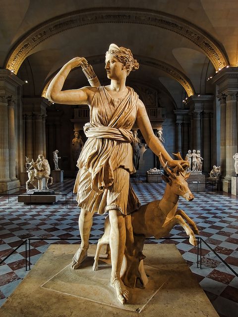 artemis_in_louvre.jpg