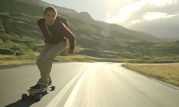 Walter_Mitty_skateboard_tout.JPG