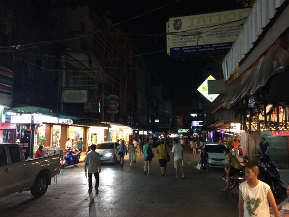 coup_patpong_night_market_570px.jpg