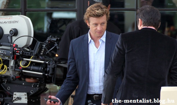 Simon+Baker+Set+Mentalist+TYz8Y11P_BCl.jpg