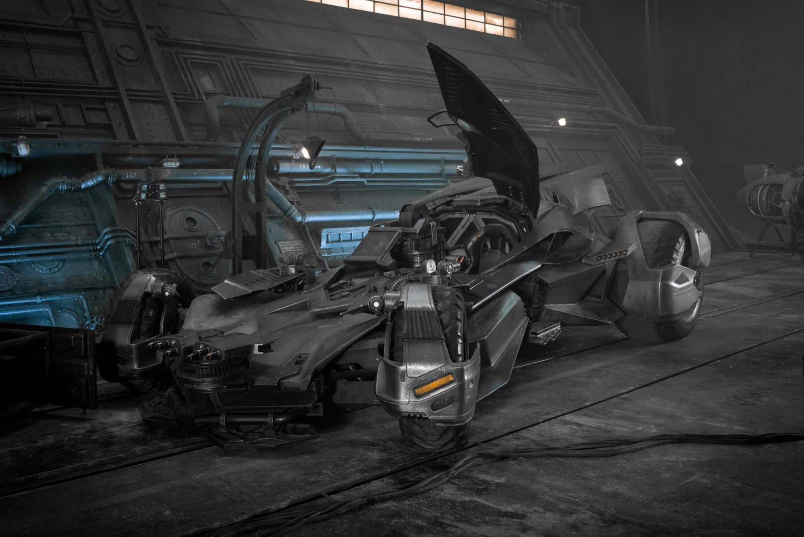 justice-league-batmobile.jpg