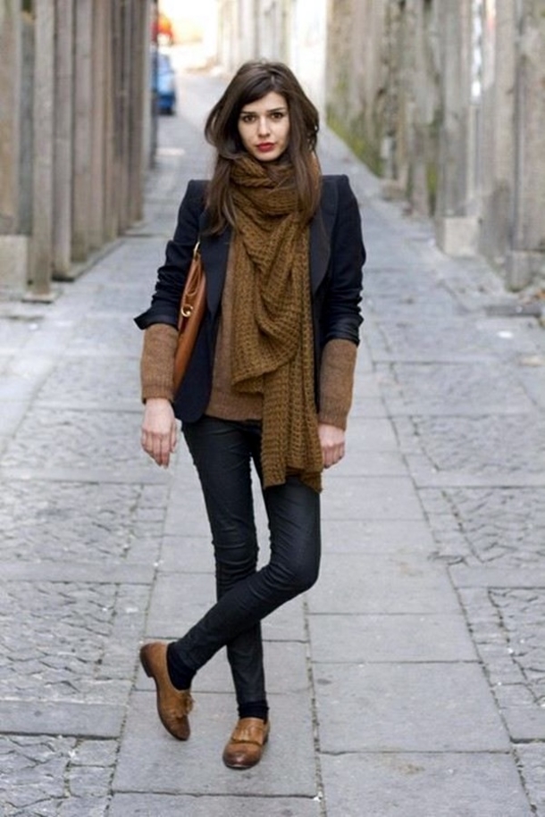 10-women-s-scarf-outfit-ideas-to-try-this-2016-6222-4.jpg