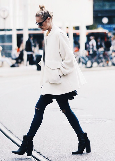 3obhzj-l-610x610-coat-white_coat-jacket_winter-jacket_white-winter_outfits-winter_coat-long_coat-oversized_coat-black_jeans-black_boots-ankle_boots-street_style-jeans.jpeg