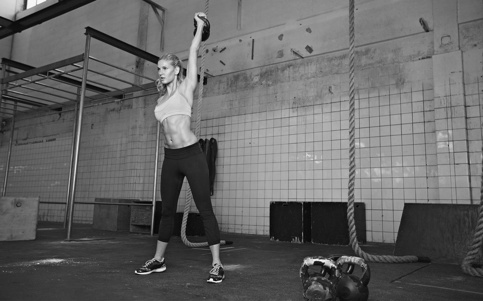 kettlebellwomen1.jpg