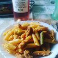 Harcsapaprikás igazi olasz rozéval. #rose #wine #fish #pasta #hungarian #italian #lunch #dinner #fusilli #kitchen #gourmet #foodgram