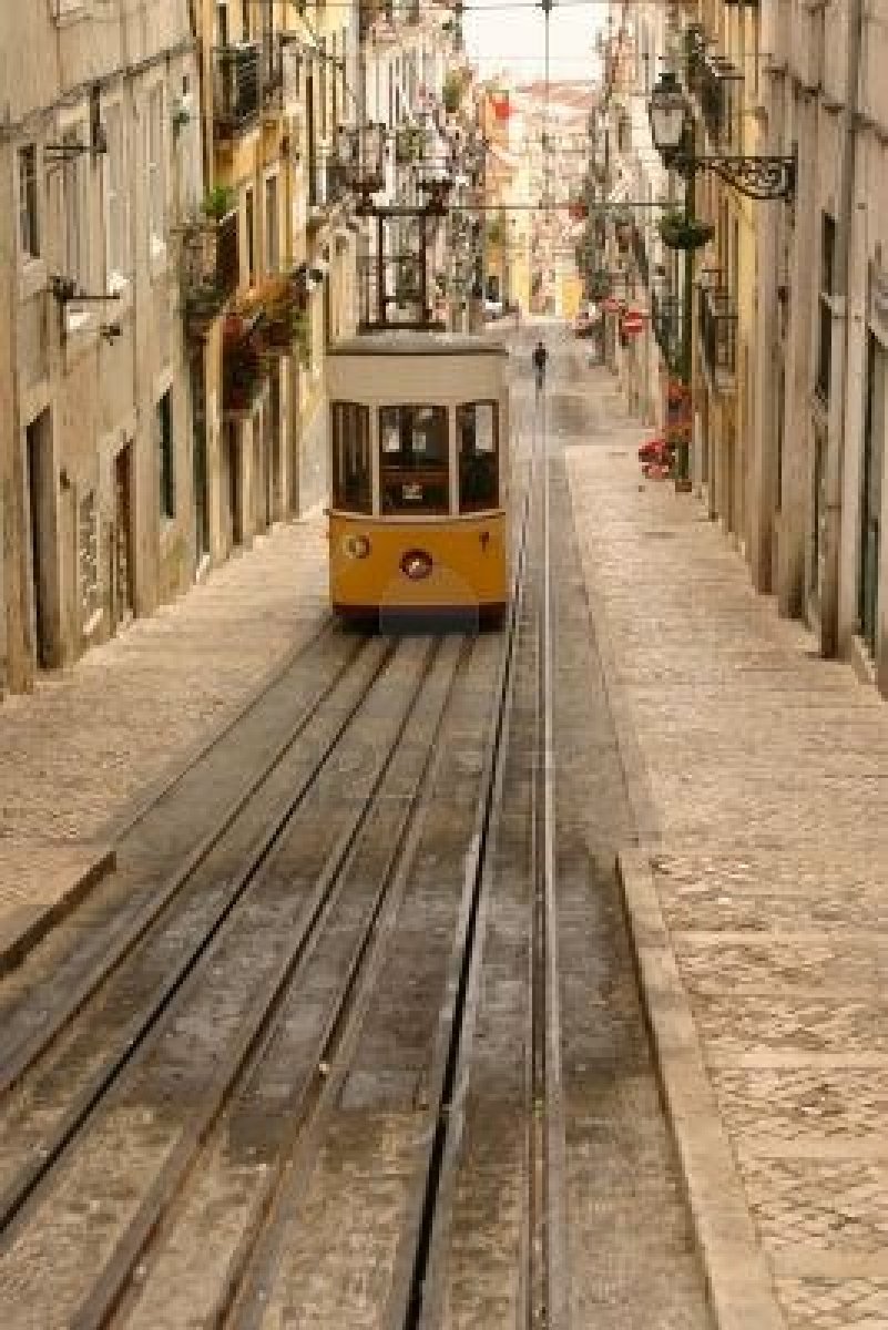 616919-lisbon-tram.jpg