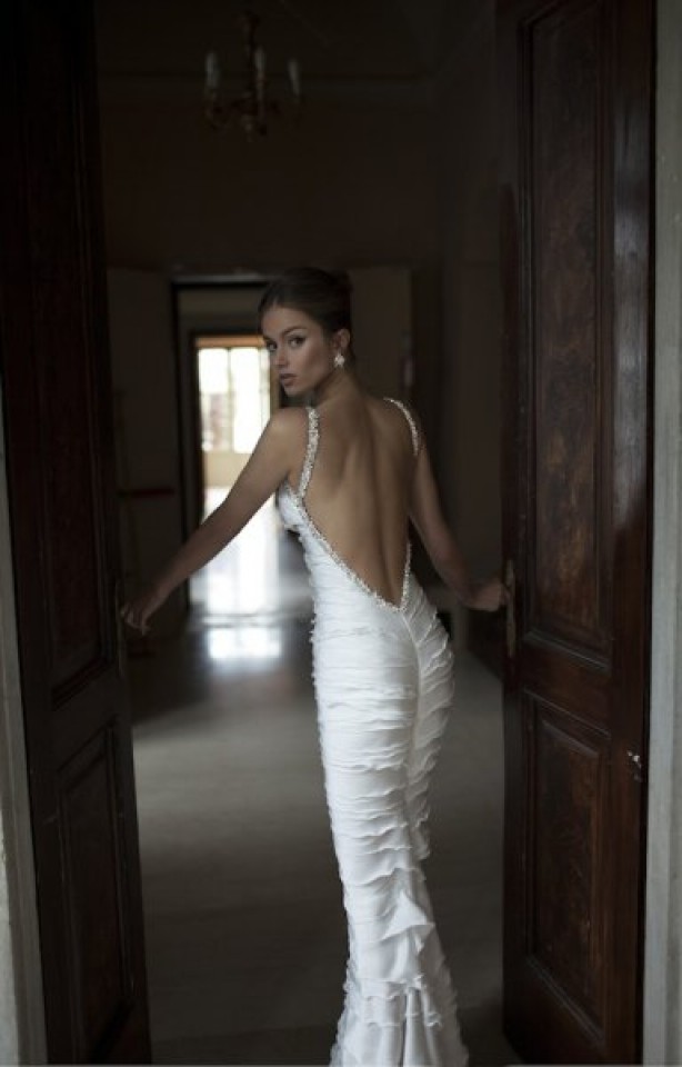 berta-wedding-dress-collection-winter-2014-bridal-musings-251-600x960.jpg