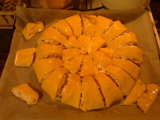 Töltött virágszirom torta