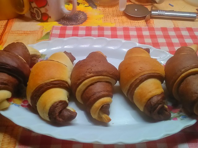 Kétszínű kifli