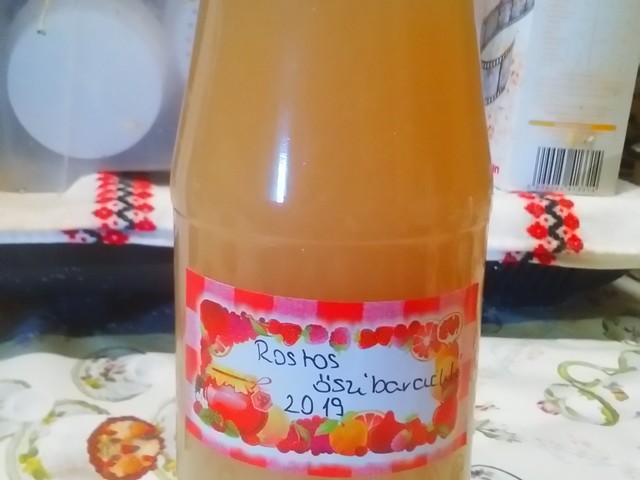 Rostos őszibaracklé
