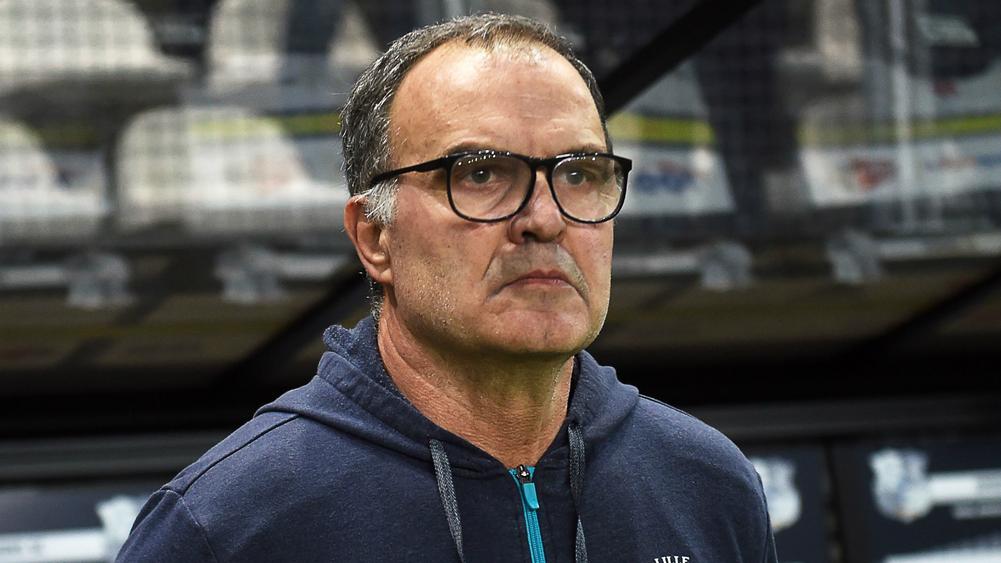 marcelo-bielsa-lille-ligue-1-20112017_1qf6d6nfbgmo81886l9i77w9n7.jpg