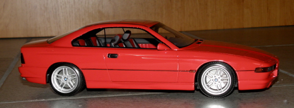 bmw_850_csi_otto_mobile_1-18_red_4.JPG