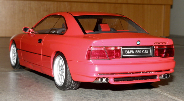 bmw_850_csi_otto_mobile_1-18_red_5.JPG