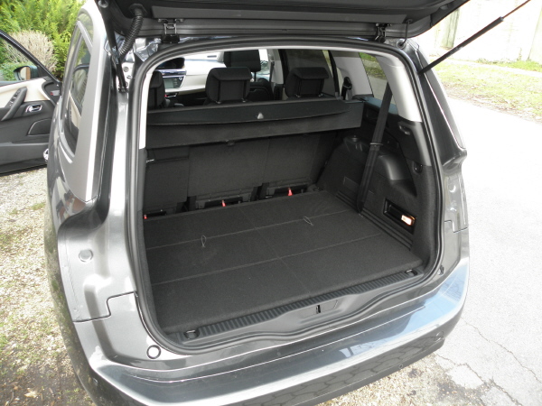 Citroen Grand C4 Picasso 1.6 HDi 2013_08.JPG