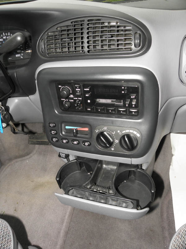 Dodge Grand Caravan 3.3 aut 1996 (23).JPG