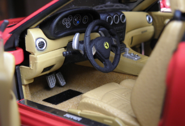 Hotwheels Elite Ferrari 575M Maranello 1-18 red (14).JPG
