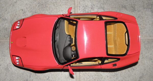 Hotwheels Elite Ferrari 575M Maranello 1-18 red.JPG