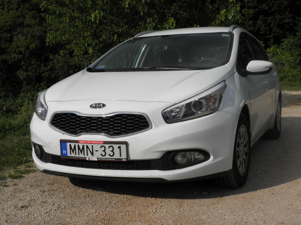 Kia C'eed kombi 1.4 CRDI (11).JPG