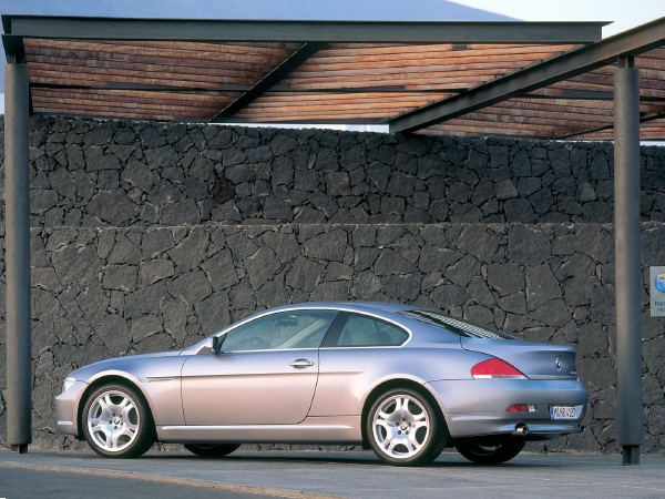 2004_BMW_645Ci_014.jpg