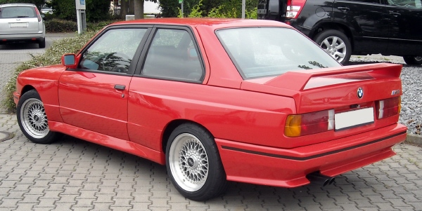 BMW_M3_E30_rear_20090514.jpg