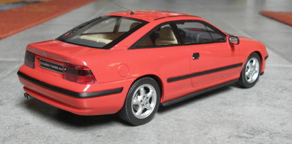 otto_mobile_opel_calibra_turbo_4x4_1_18_red_09.JPG