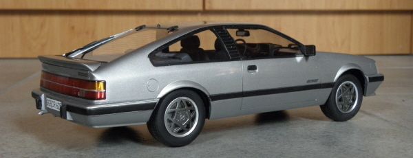 bos_opel_monza_1-18_silver_11.JPG