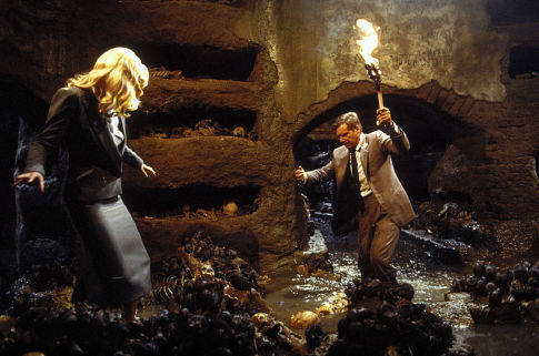 alison-doddy-and-harrison-ford-in-paramounts-indiana-jones-and-the-last-crusade-1989-0.jpg