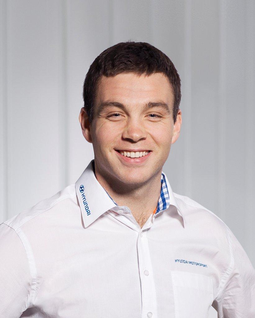 hayden-paddon-portrait.jpg