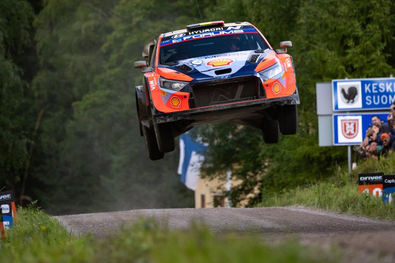 Neuville szerződést hosszabbított a Hyundai-jal, de mi lesz azután?