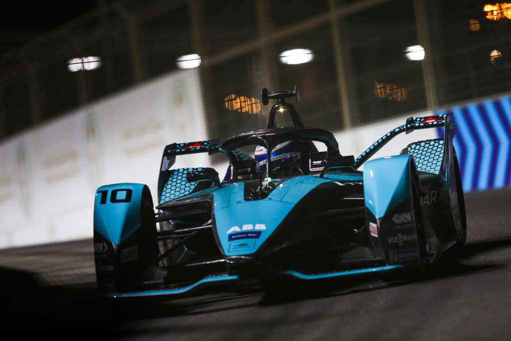 j_racing_diriyah_eprix_260221_003.jpg