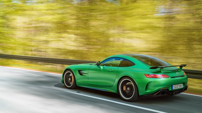 mercedes_benz_amg_gt_r_24061613.jpg