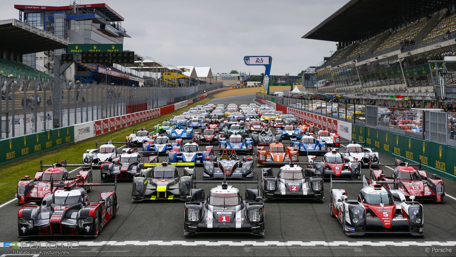 porsche-lmp1-le-mans-2016-2-e1465988304109.jpg