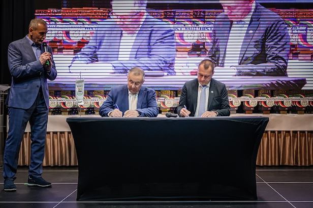 Stratégiai együttműködés a Magyar Autóklub és az MNASZ között