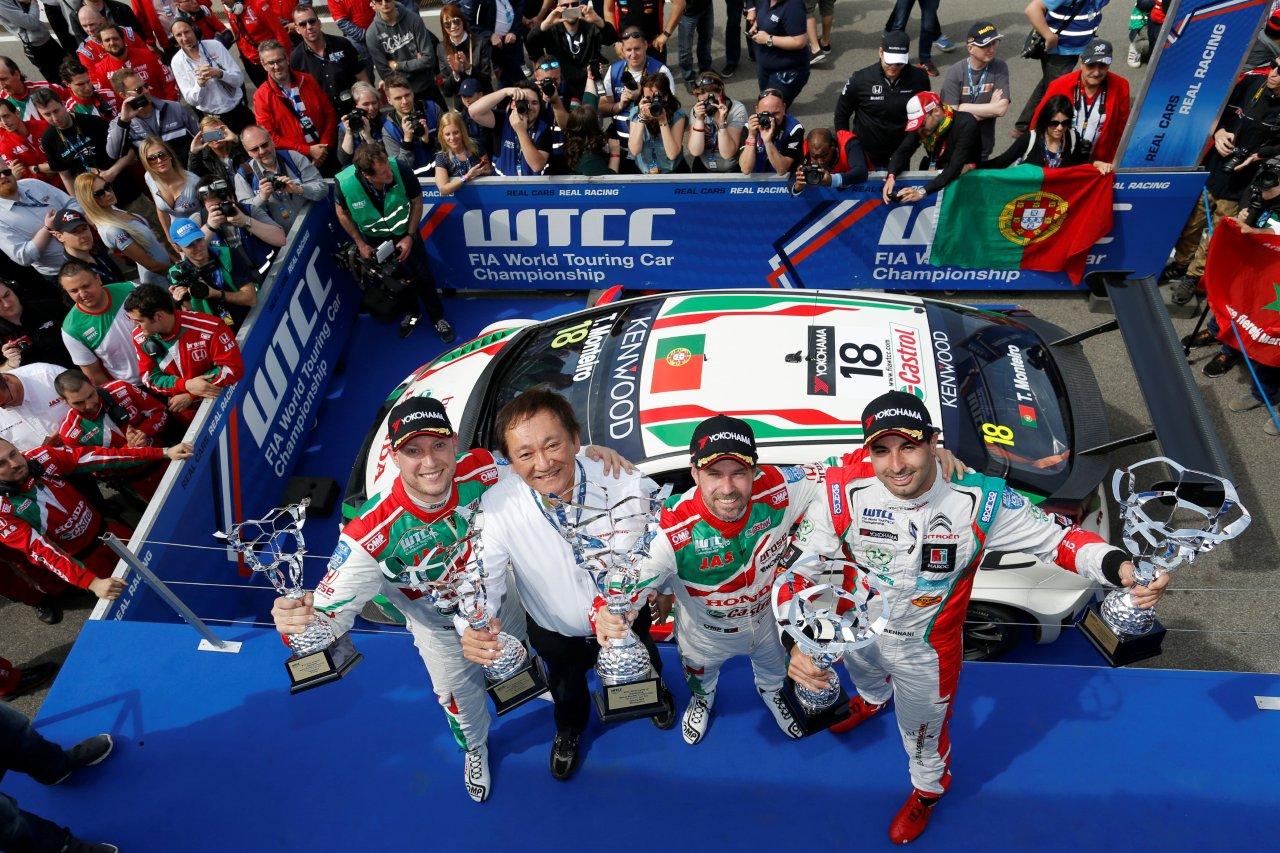 wtcc_race_of_slovakia_opening_race_podium.jpg