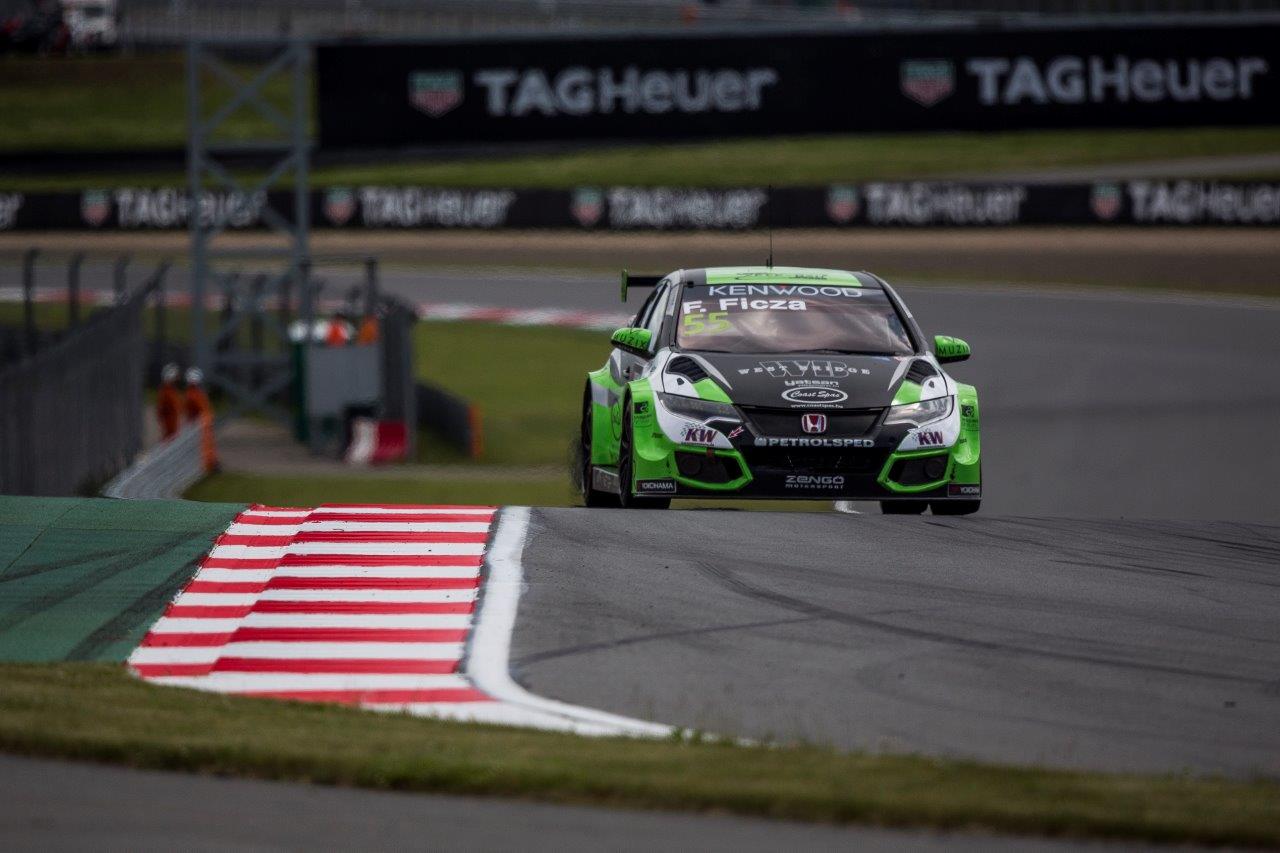 wtcc_zengo_motorsport_action_image.jpg