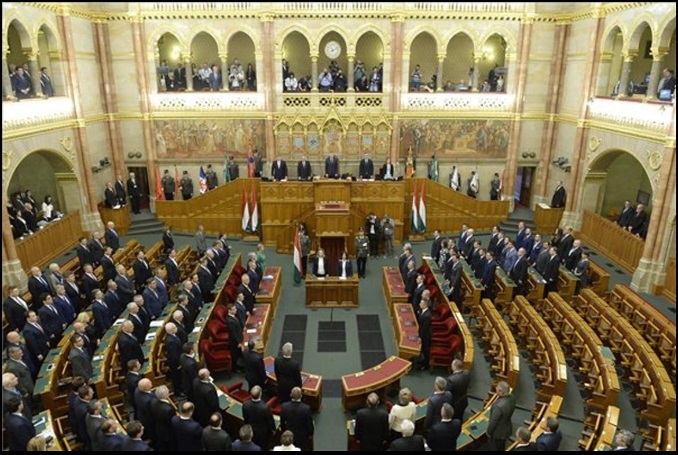 parlament.jpg