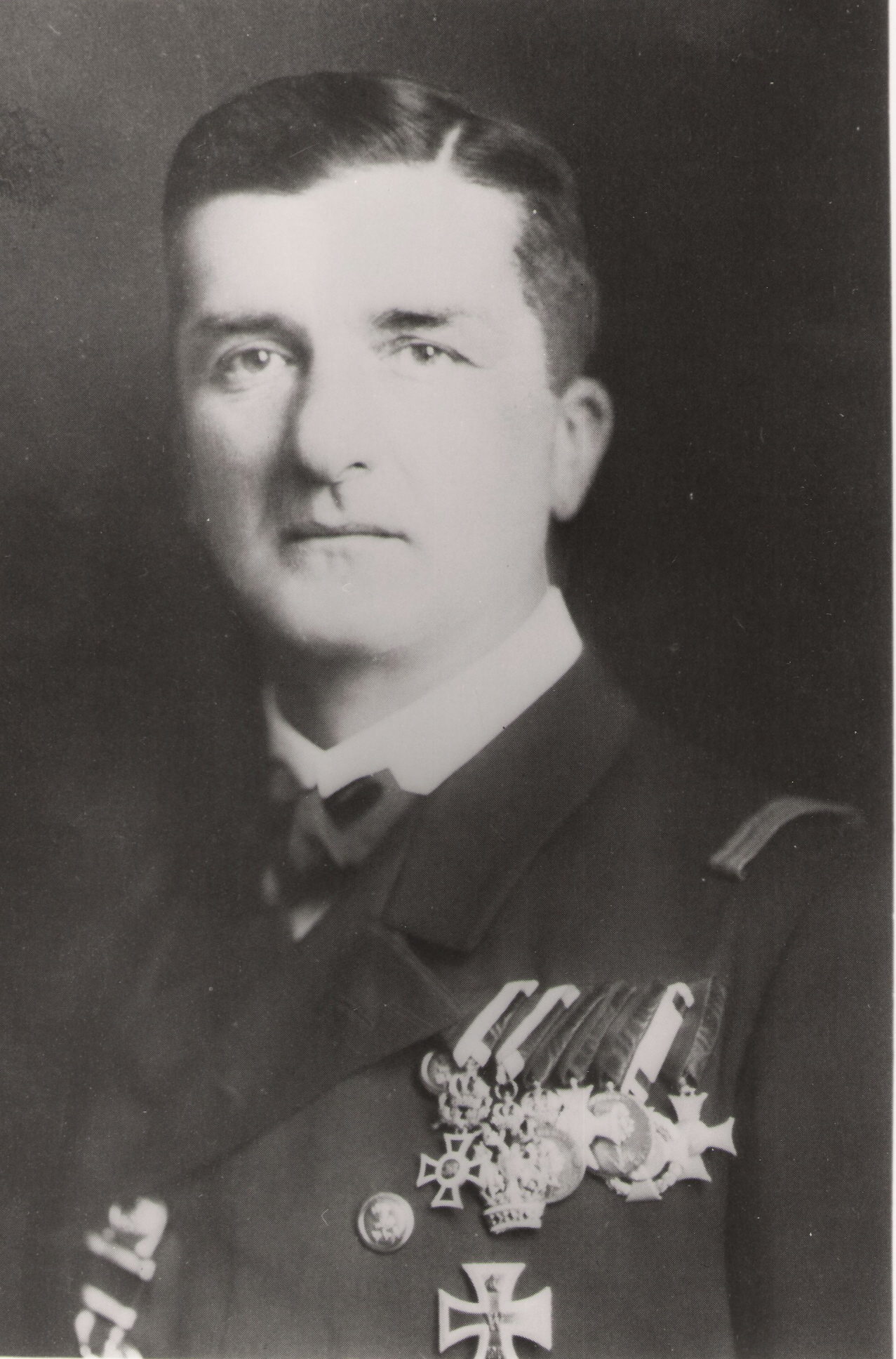 admiral_horthy_ww1_postcard.jpg