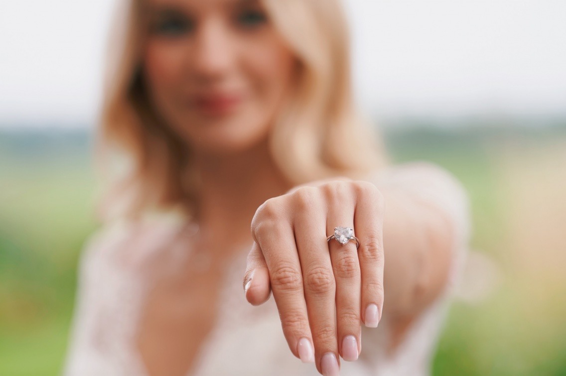 engagement-rings-heart-shaped-diamond-valentines-day.jpg