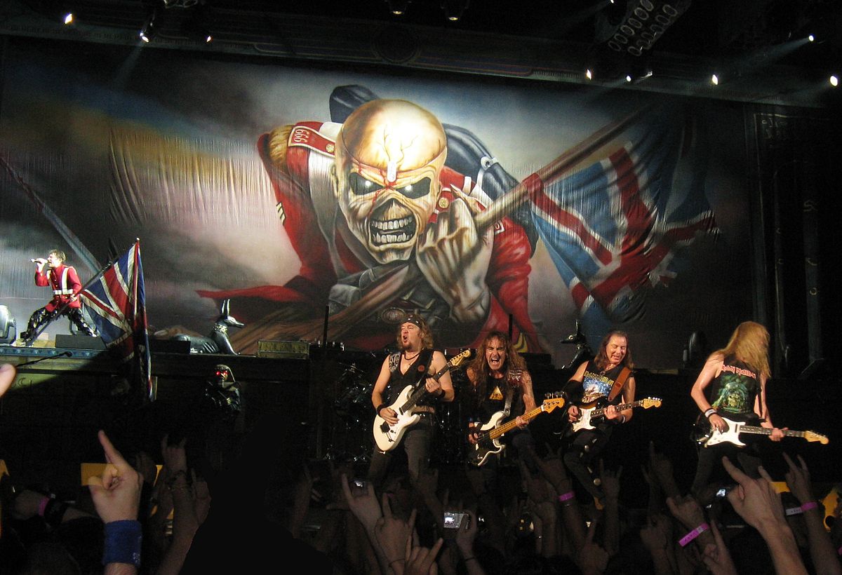 1200px-iron_maiden_in_the_palais_omnisports_of_paris-bercy_france.jpg